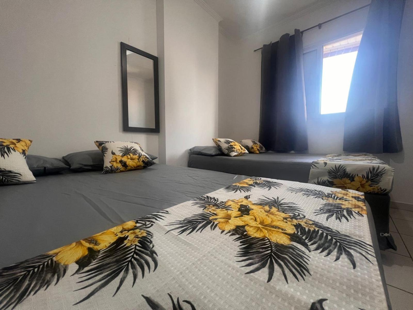Lindo Apto 300M Praia Da Ocian E Centro - Vista Mar- Varanda Sacada - Wi-Fi 300 Mbps - Vaga De Garagem - Acomoda Ate 6 Pessoas Apartment ปรายากรันเด ภายนอก รูปภาพ